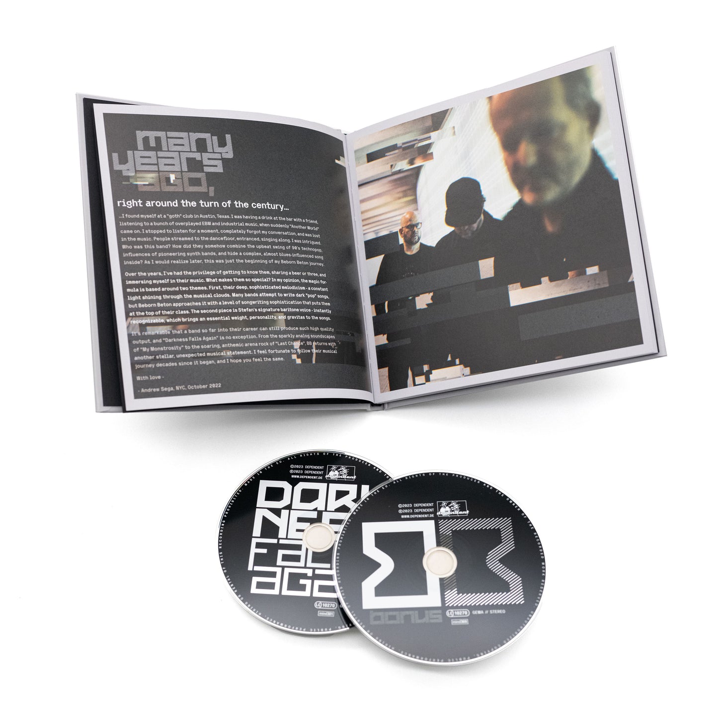 Beborn Beton - La oscuridad vuelve a caer (Libro de arte, 2 CD)