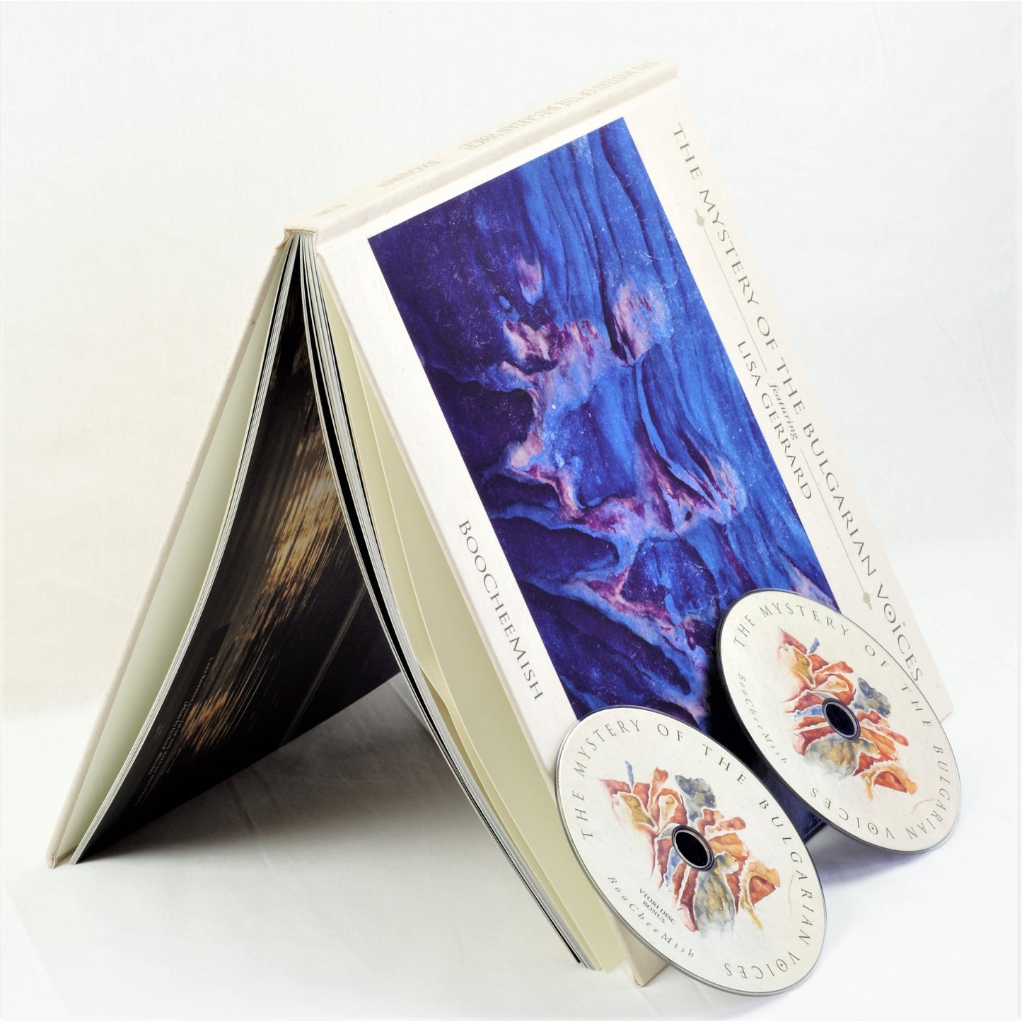 The Mystery Of The Bulgarian Voices feat. Lisa Gerrard - BooCheeMish (Artbook 2-CD)