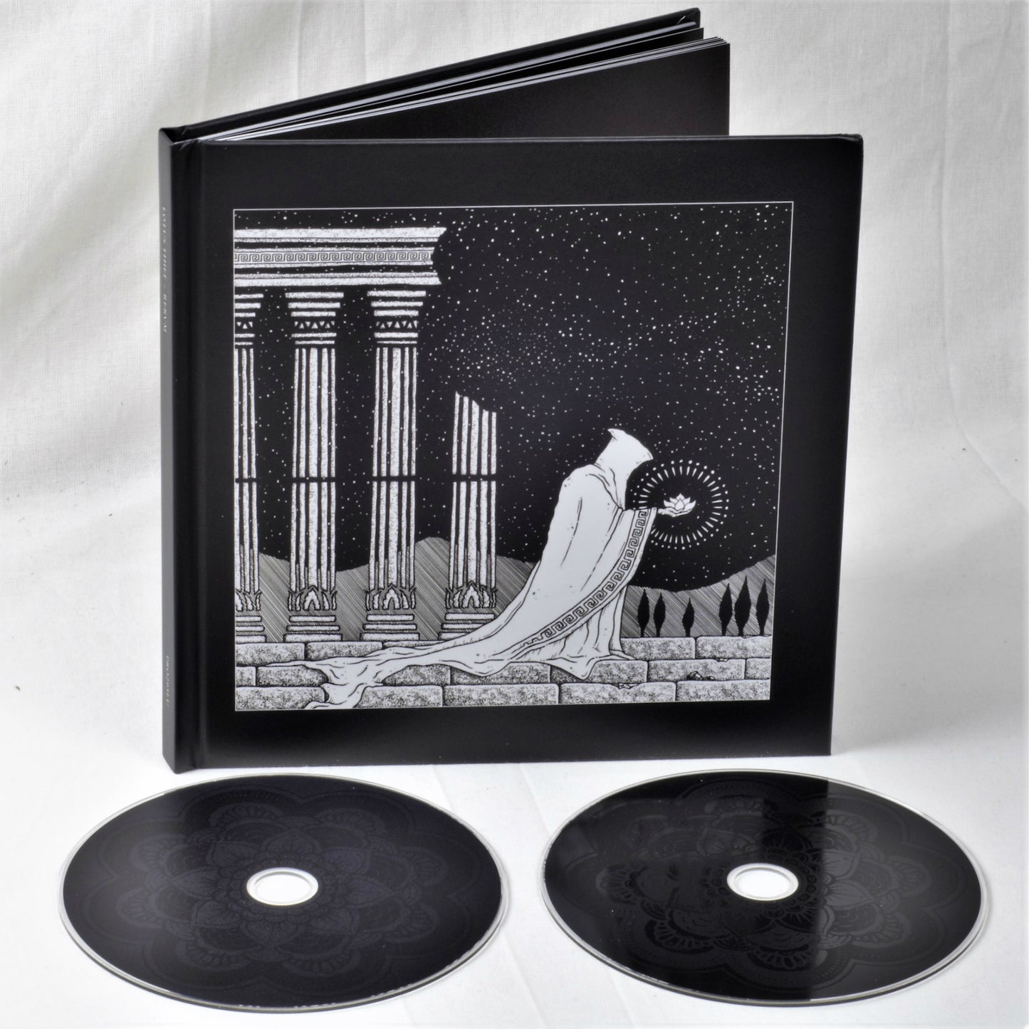 Lotus Thief - Rervm (Artbook 2-CD)