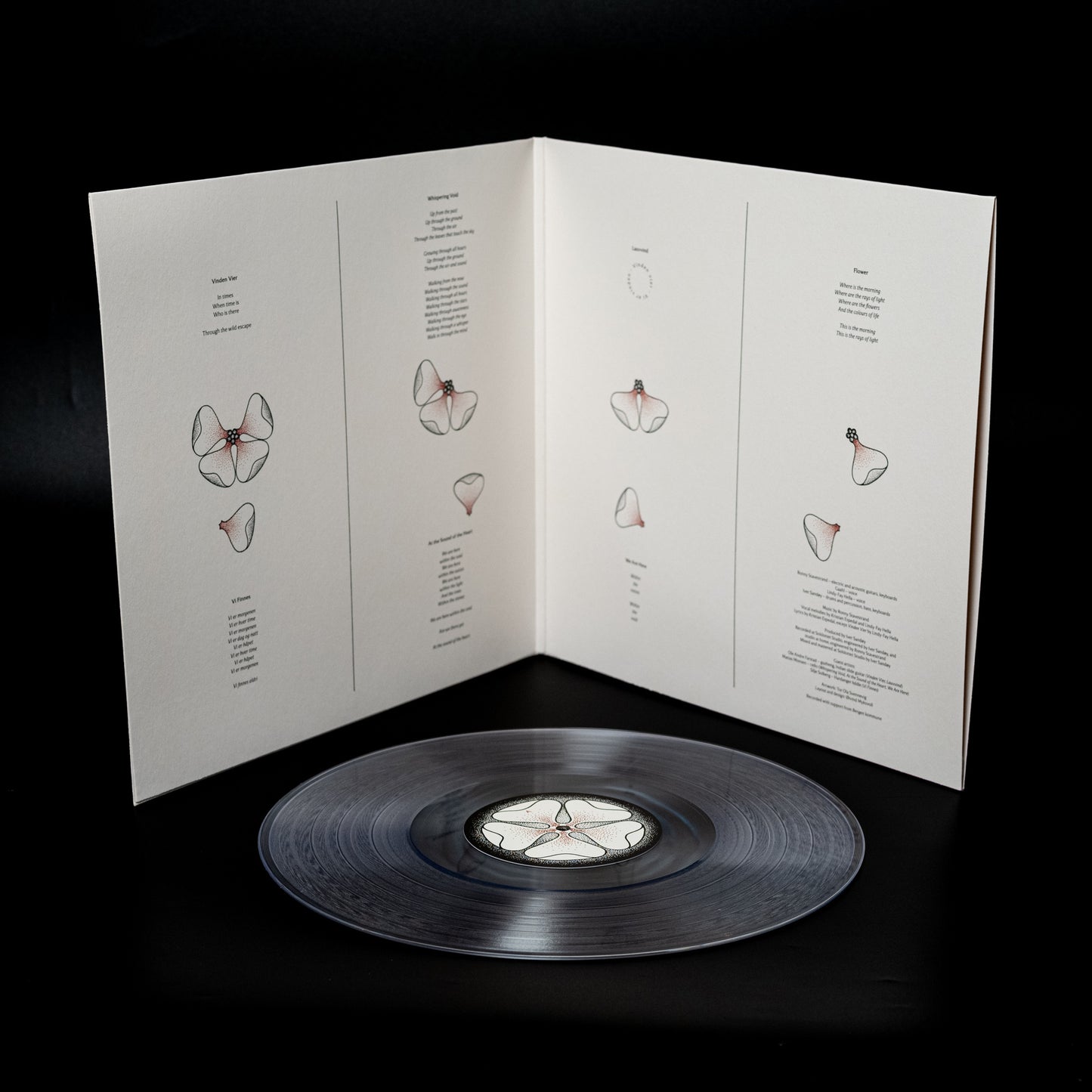 Whispering Void - Al Sonido del Corazón (Vinilo desplegable)