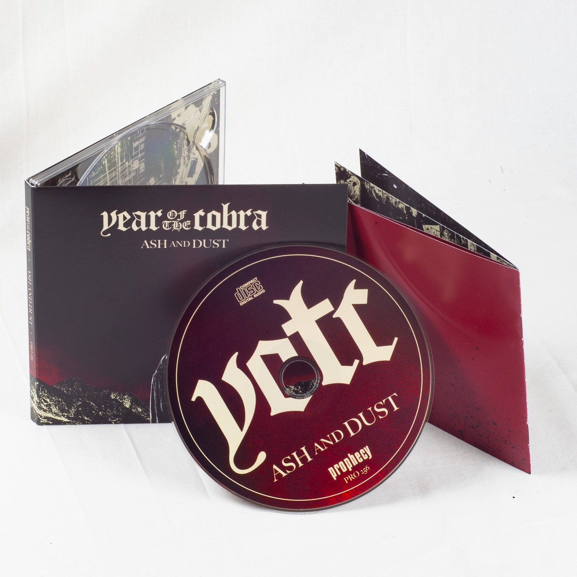 Año de la Cobra - Ceniza y polvo (CD Digipak)
