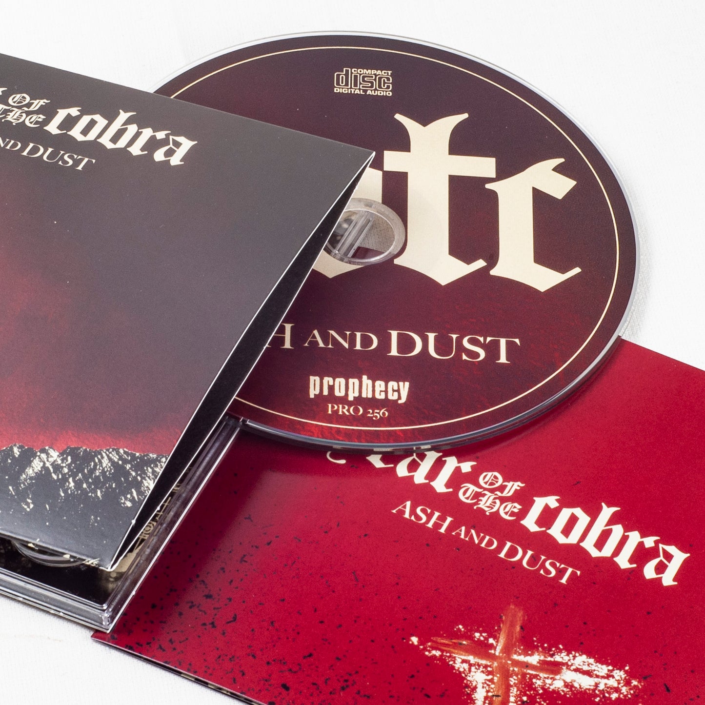 Year Of The Cobra – Ash And Dust (CD Digipak)