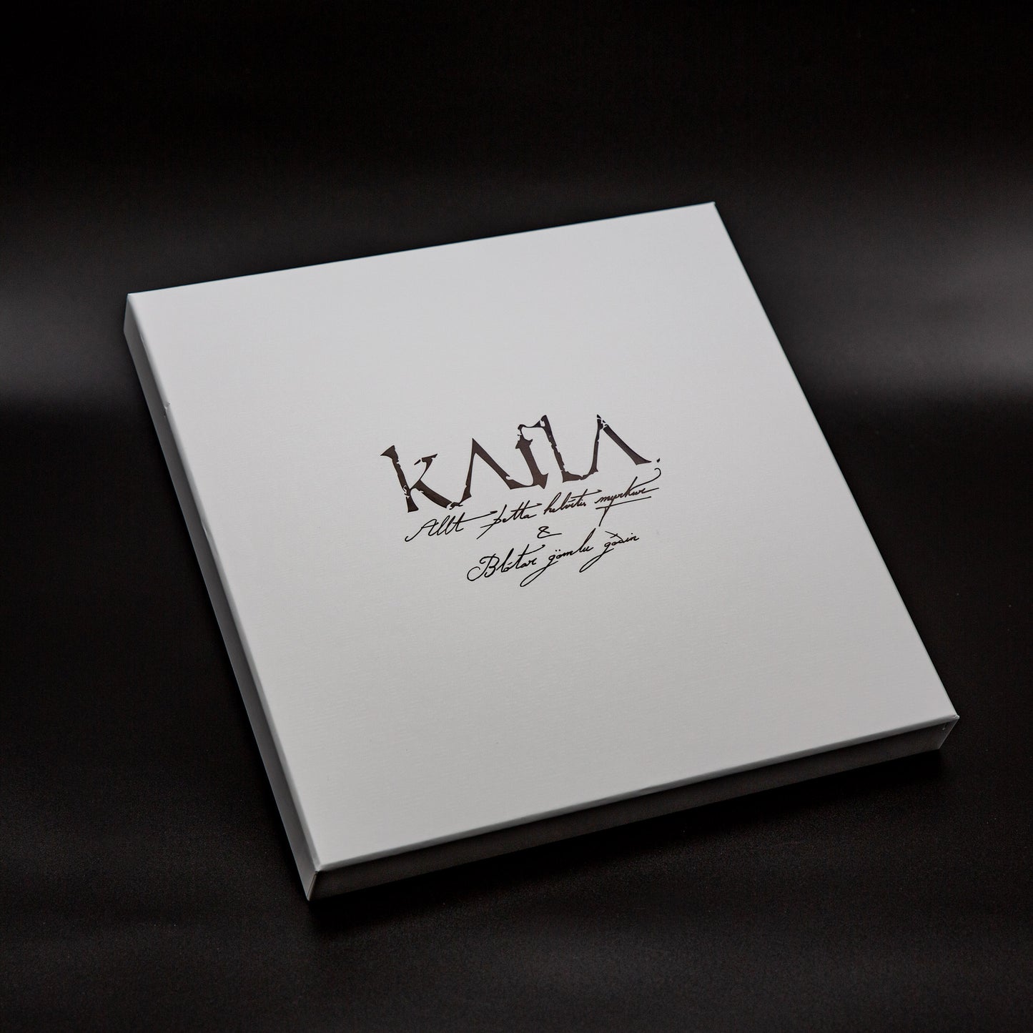Katla - Allt þetta Helvítis Myrkur (Boxset / Bundle - Complete Box - White/Black Marble)