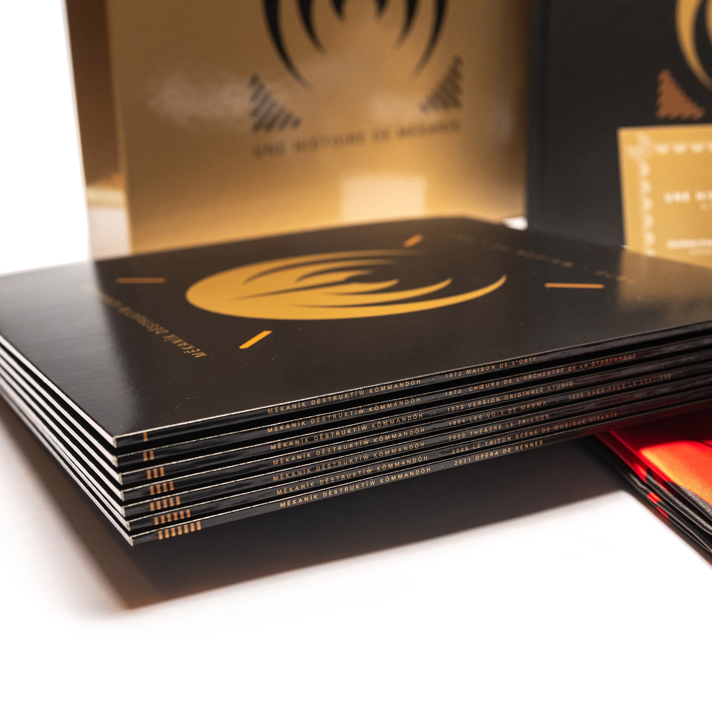 Magma - Une Histoire De Mekanïk - 50 años de Mekanïk Destruktïw Kommandöh (Boxset / Bundle - Box - Negro)