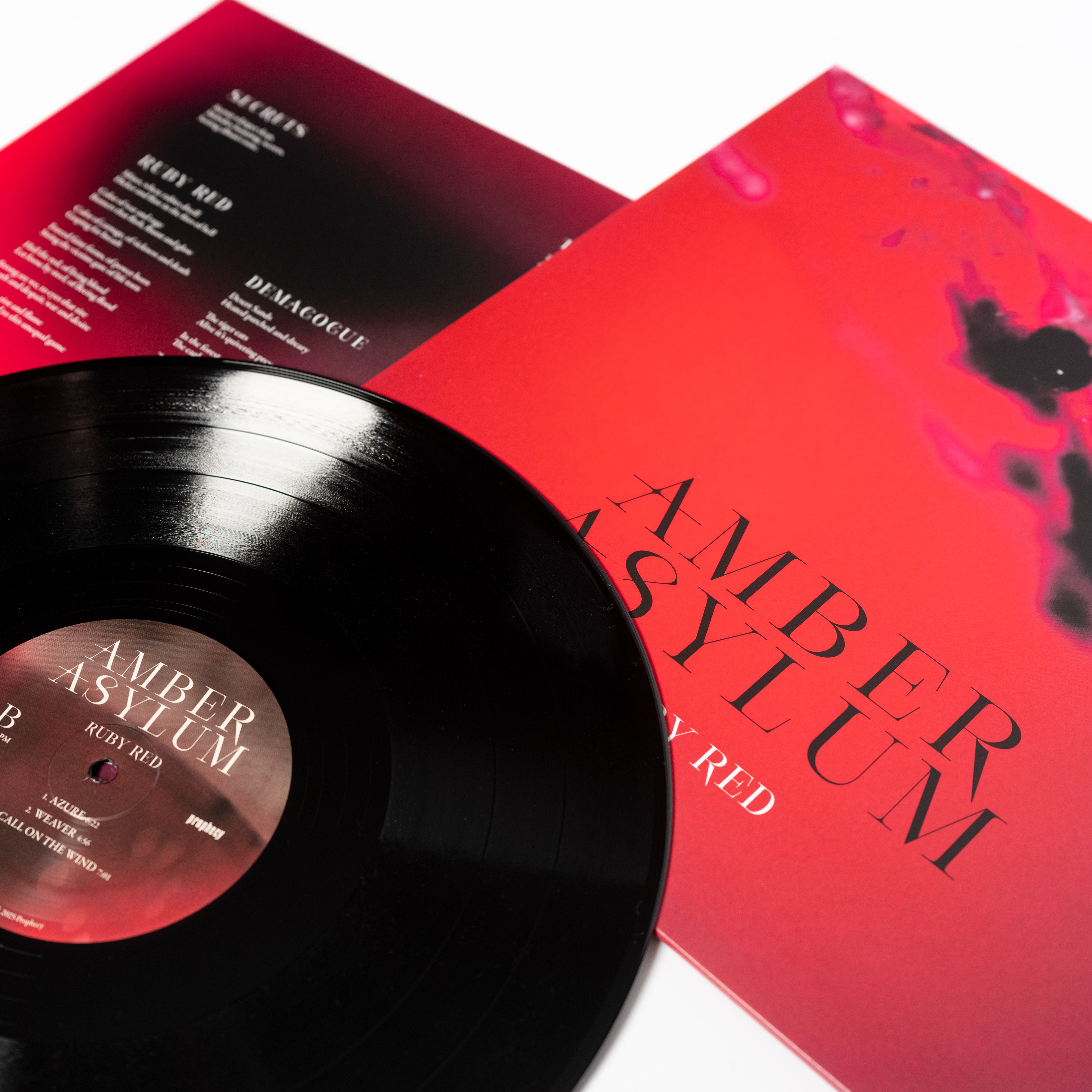 Amber Asylum - Ruby Red (LP de vinilo)