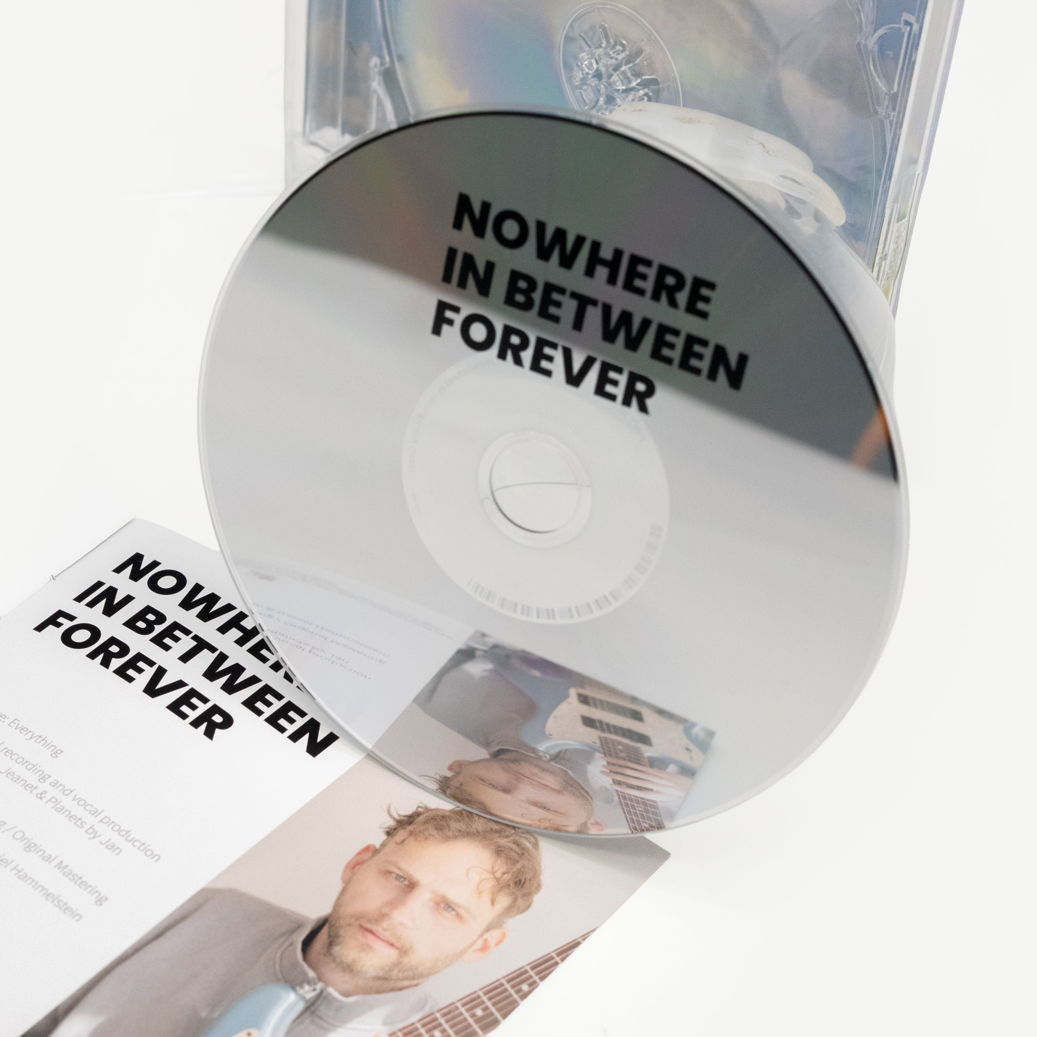 Lantlos - Nowhere In Between Forever (CD Super Jewelbox)